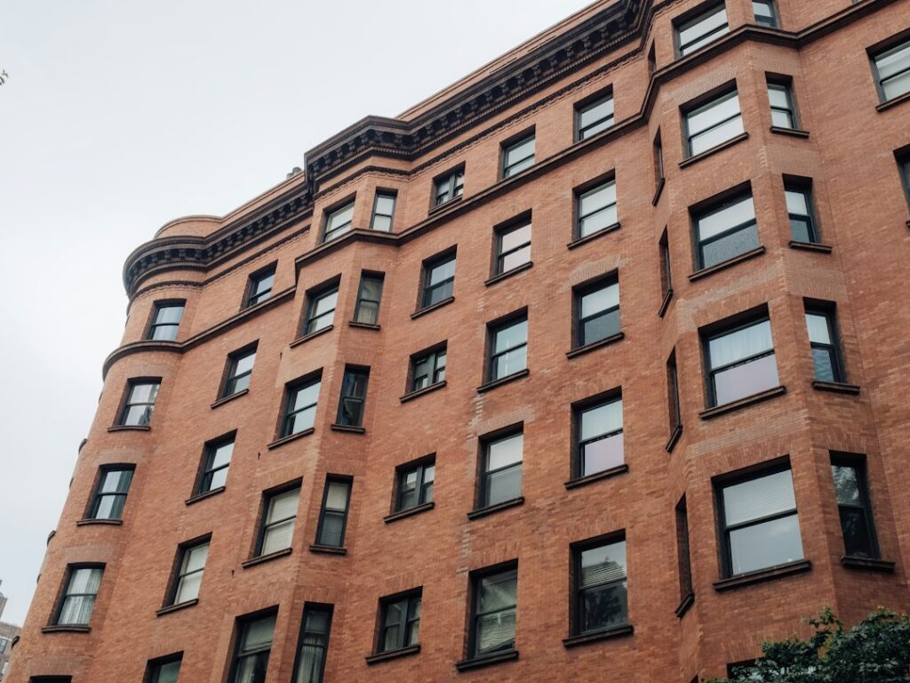 Multi-story brick apartment building in Chicago