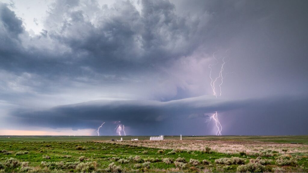 A supercell thunderstorm over the Texas plains